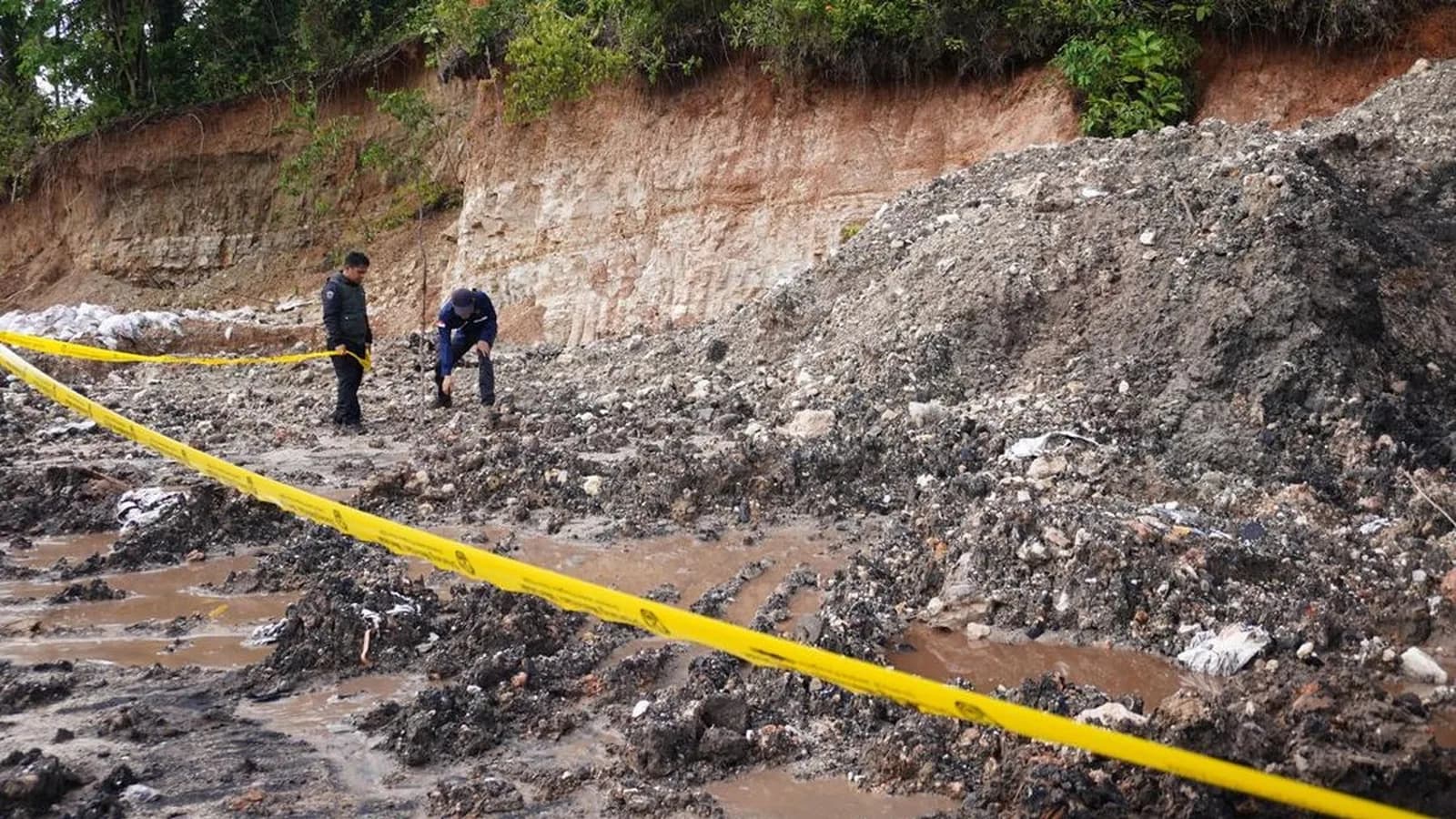 Tambang Emas Ilegal di Indonesia: Angka 150 Ton, 1.221 Titik PETI, dan Pendekatan Baru di Tapanuli Selatan